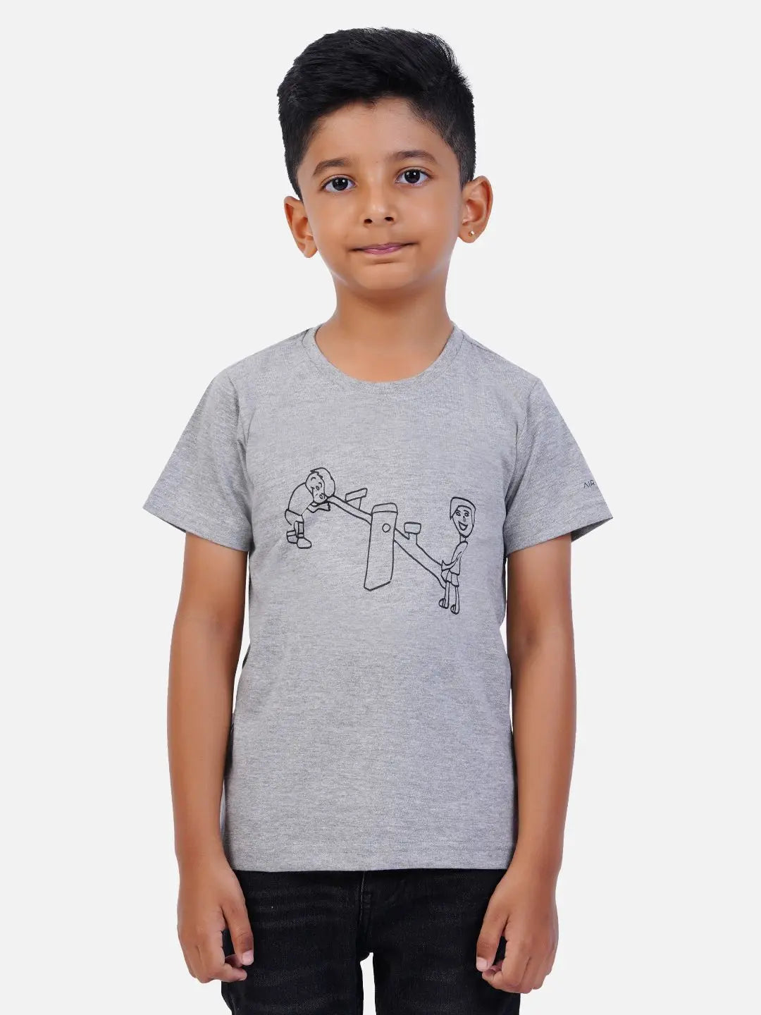 Unisex kids t-shirt with vibrant graphic print for summer wear-3
